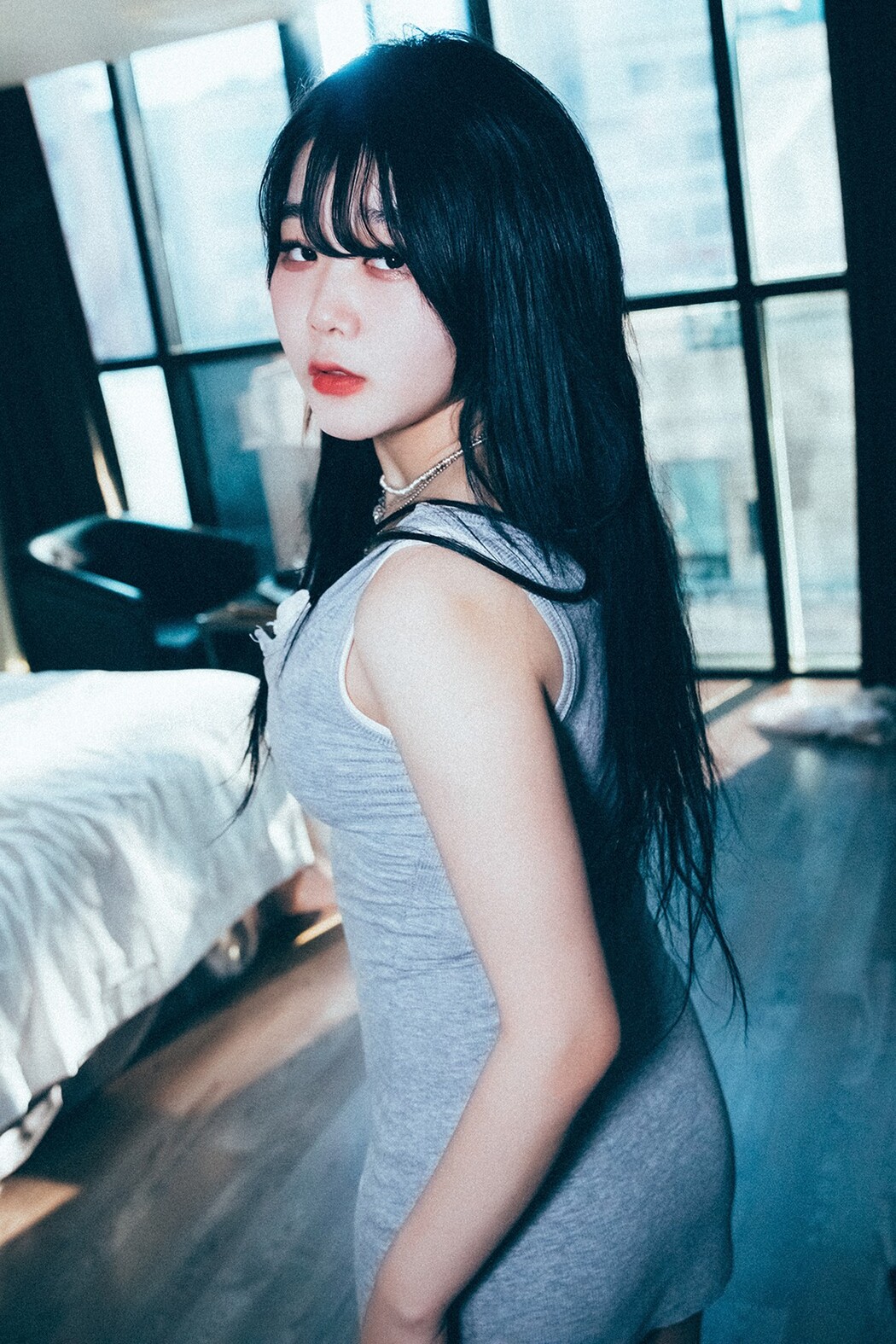 Loozy Zia 지아 – Wannait Cover Photo