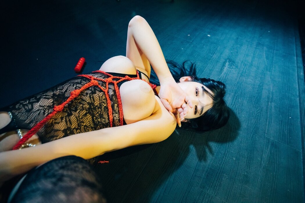 Loozy Zia 지아 – SM Show