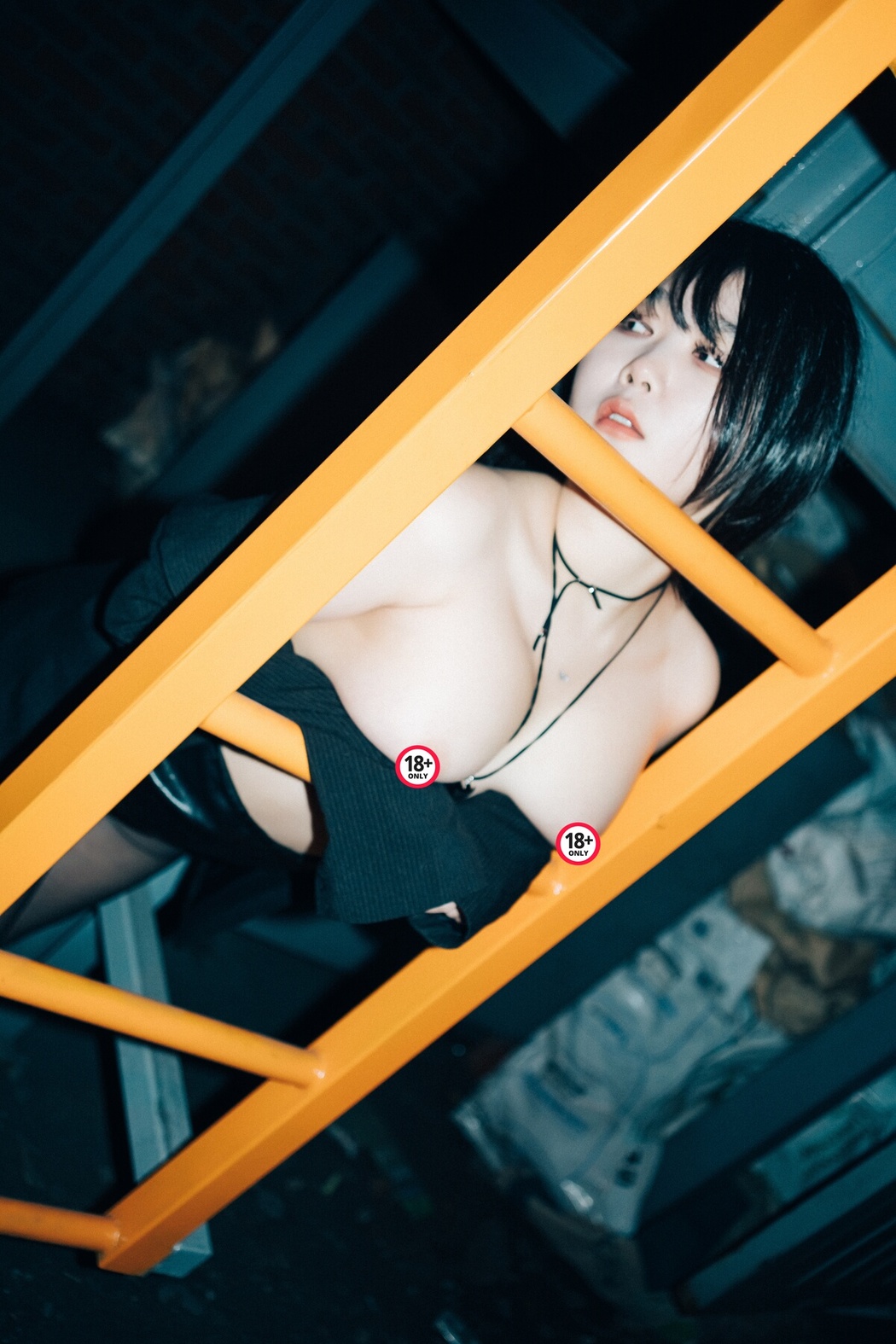 Loozy Zia 지아 – XXX At Night Road A