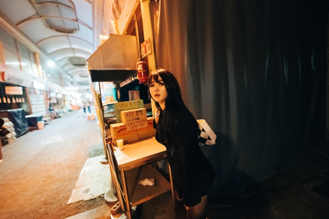 Loozy Zia 지아 – XXX At Night Road B