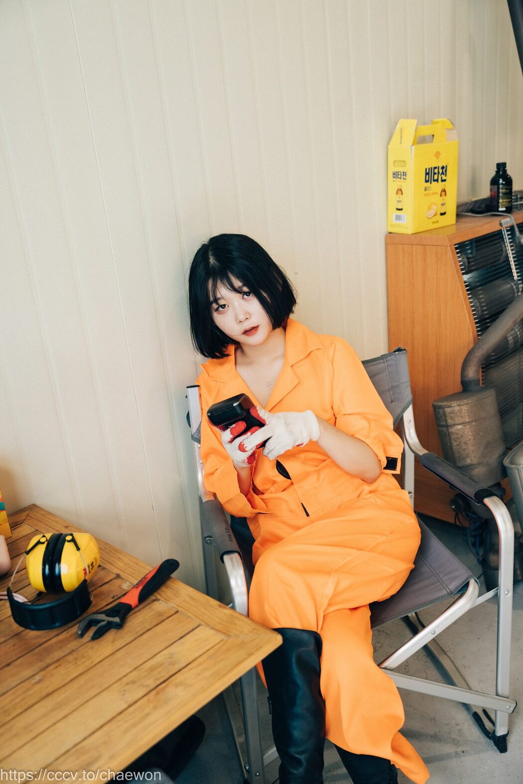 Loozy Zia 지아 – Garage Girl A