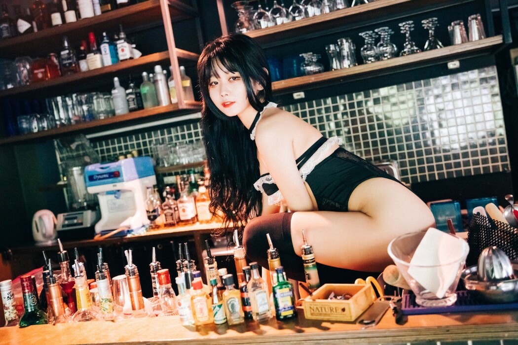 Loozy Zia 지아 – SM Bar A