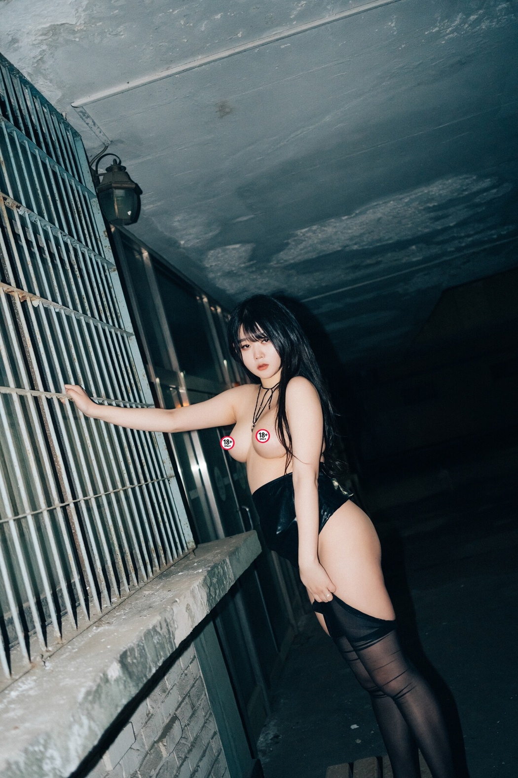 Loozy Zia 지아 – XXX At Night Road A