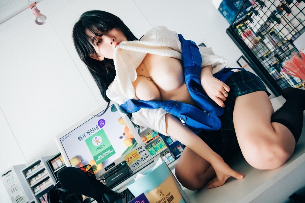 Loozy Zia 지아 – Part Timer S.Ver B
