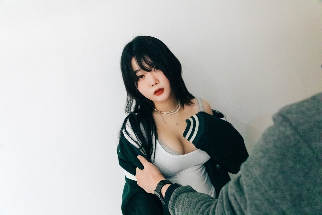 Loozy Zia 지아 – Fan Meeting 02 S.Ver A