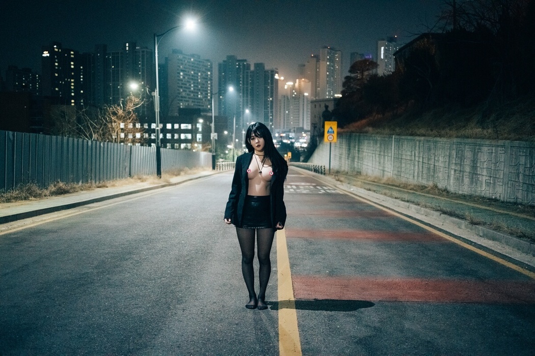 Loozy Zia 지아 – XXX At Night Road A