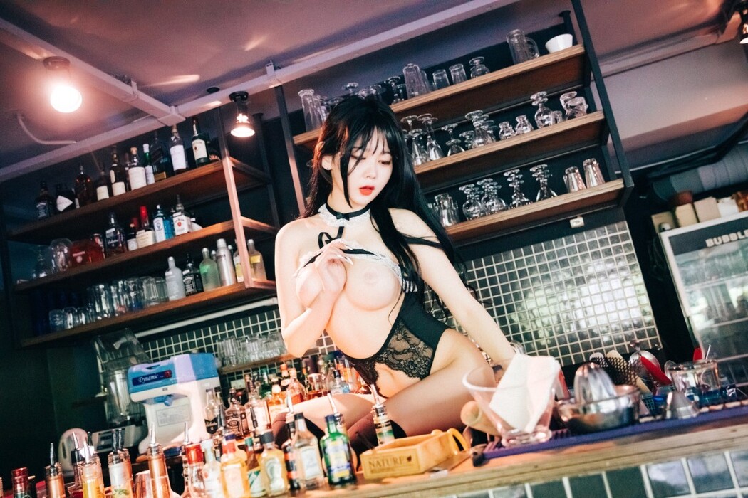 Loozy Zia 지아 – SM Bar A