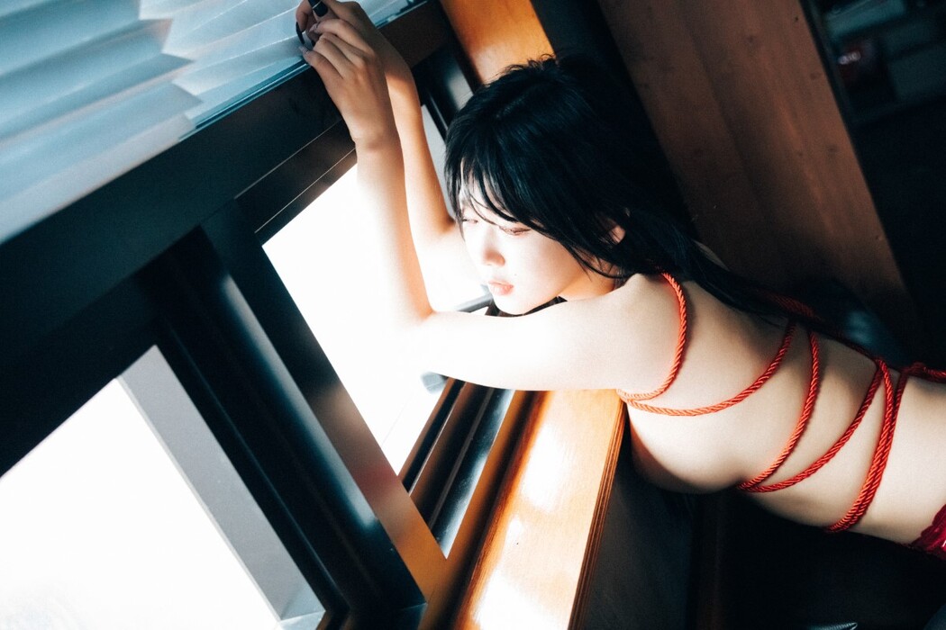 Loozy Zia 지아 – Office slave A