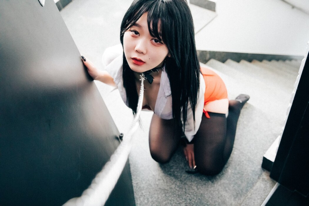 Loozy Zia 지아 – Office slave A