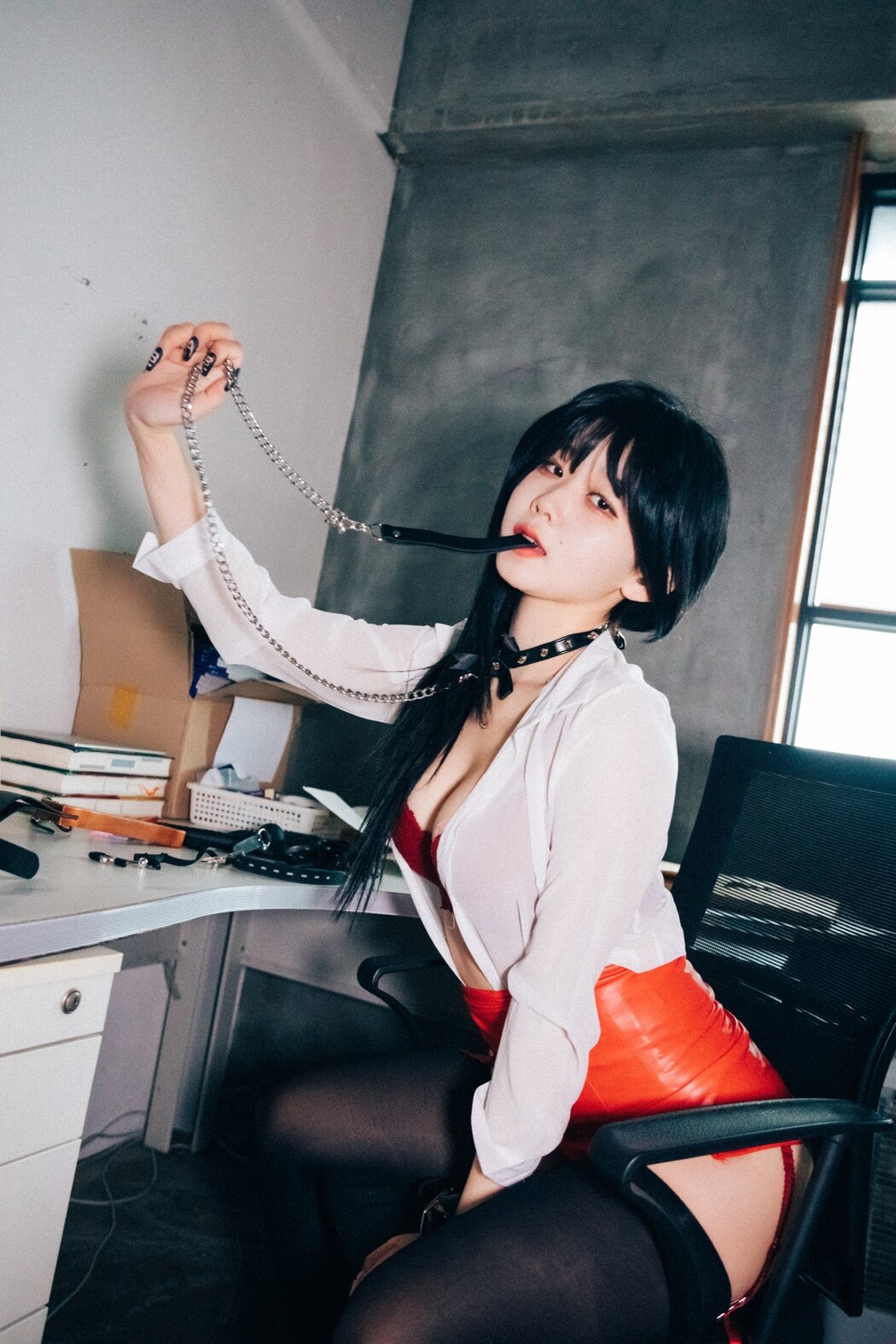Loozy Zia 지아 – Office slave B