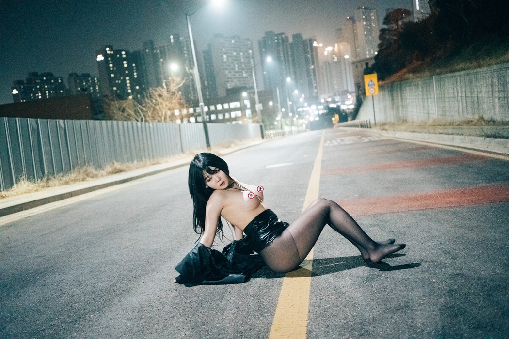 Loozy Zia 지아 – XXX At Night Road A