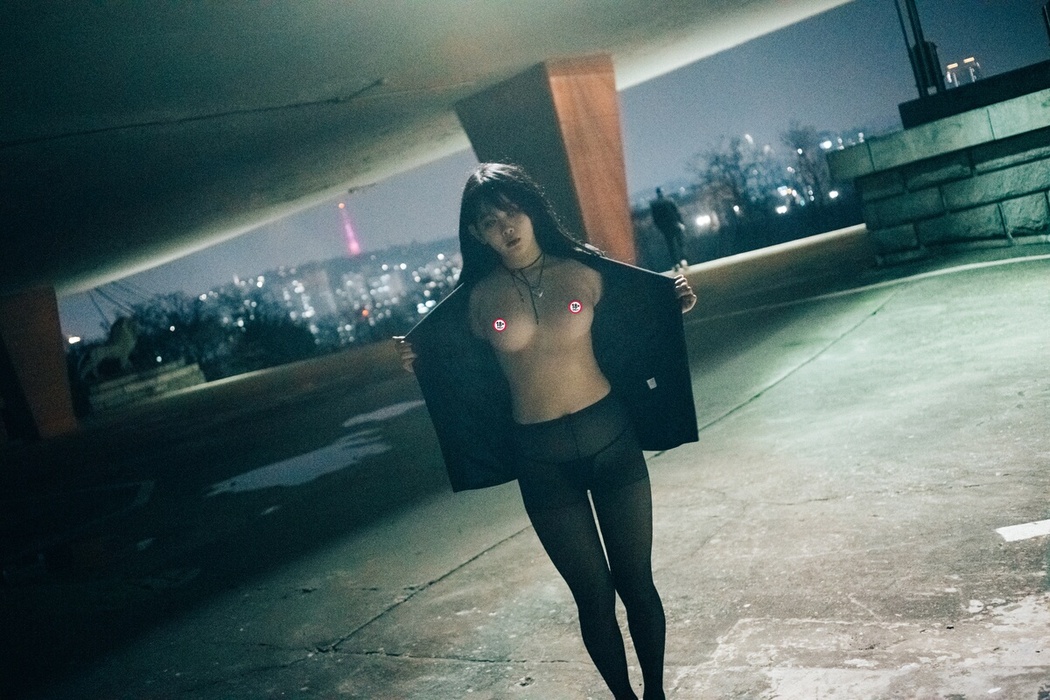 Loozy Zia 지아 – XXX At Night Road A