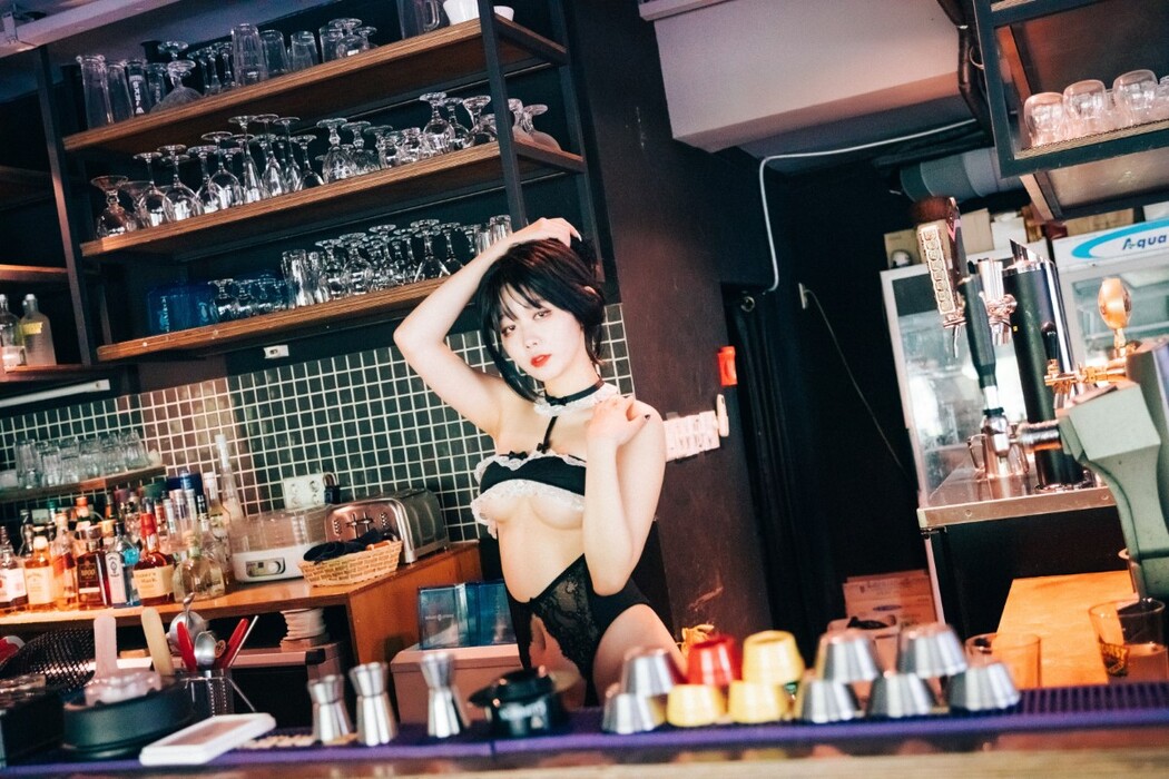 Loozy Zia 지아 – SM Bar A