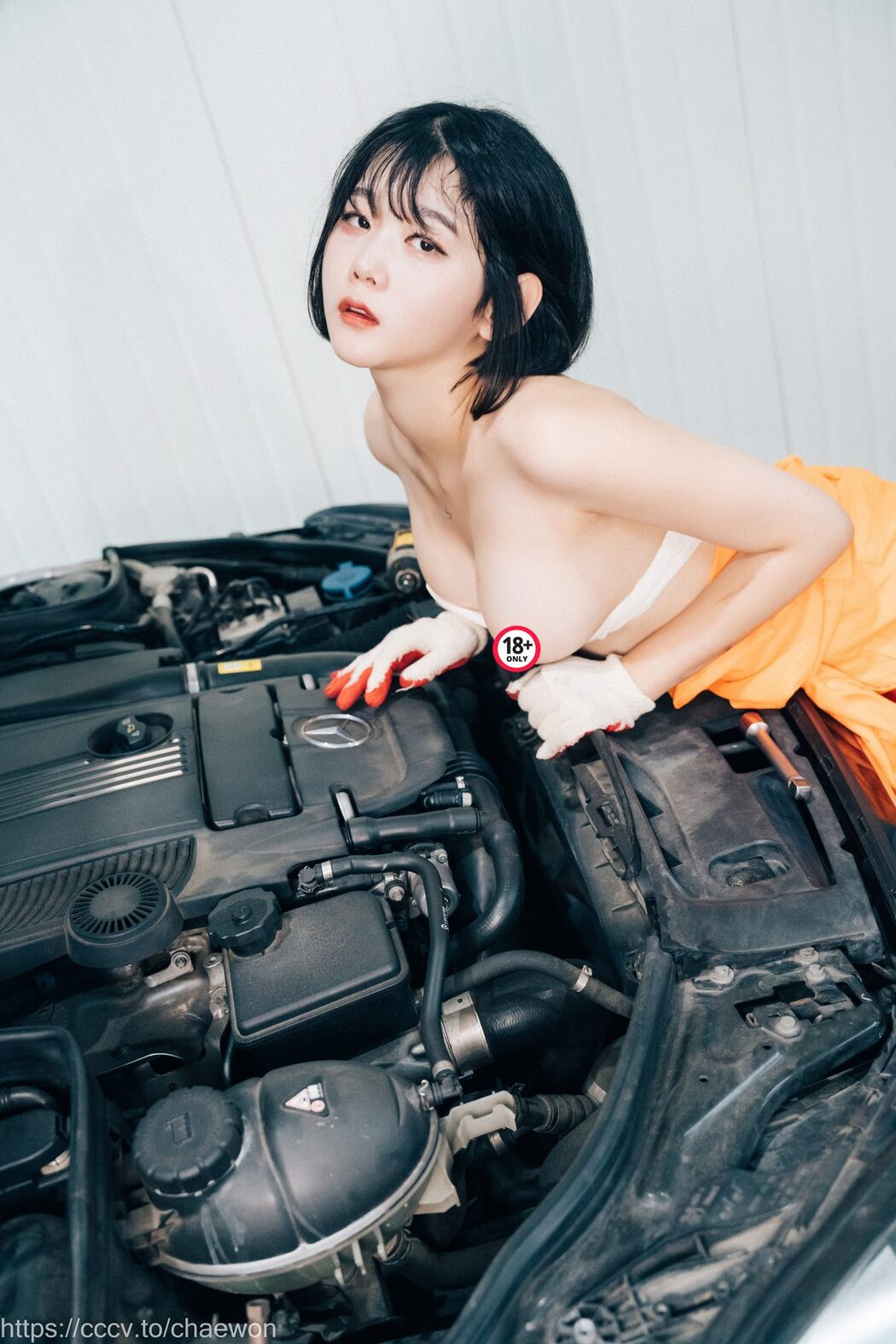 Loozy Zia 지아 – Garage Girl A
