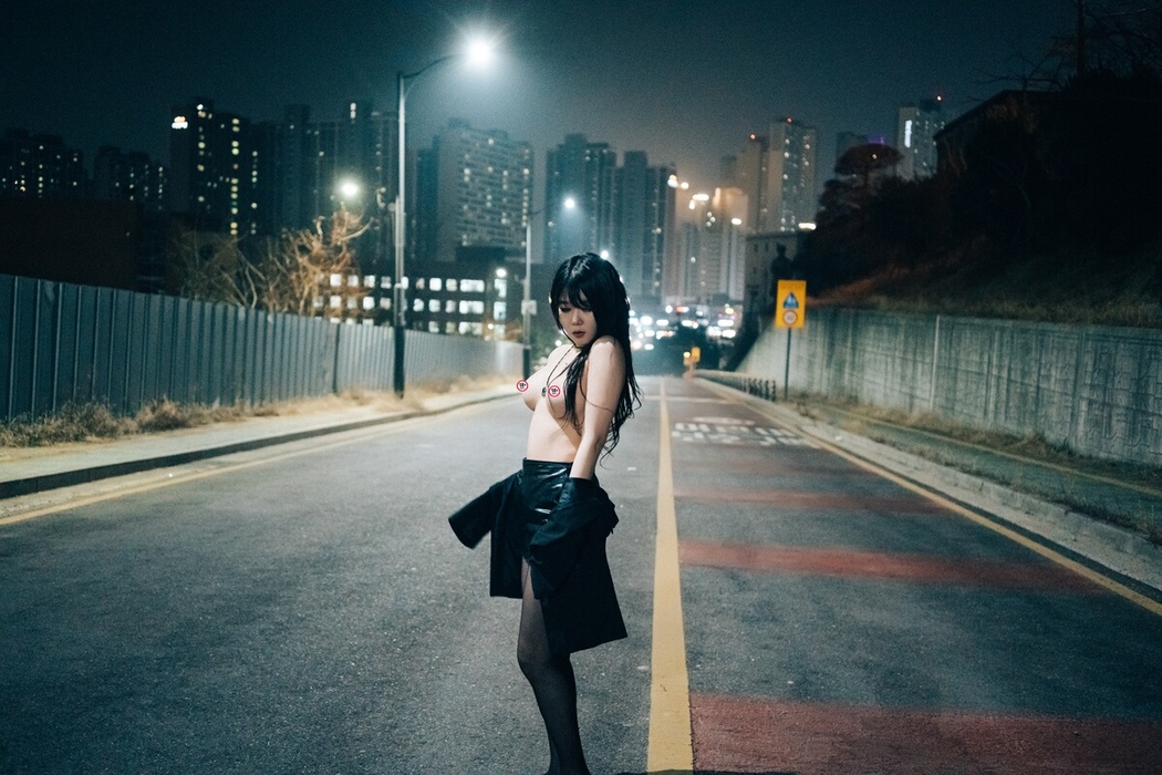Loozy Zia 지아 – XXX At Night Road A