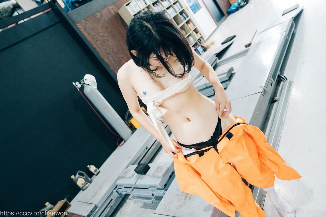 Loozy Zia 지아 – Garage Girl A