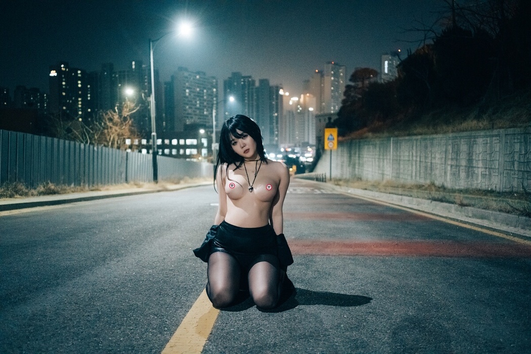 Loozy Zia 지아 – XXX At Night Road A