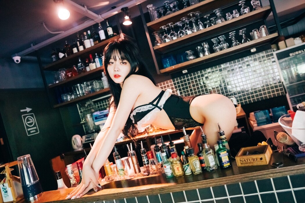 Loozy Zia 지아 – SM Bar A