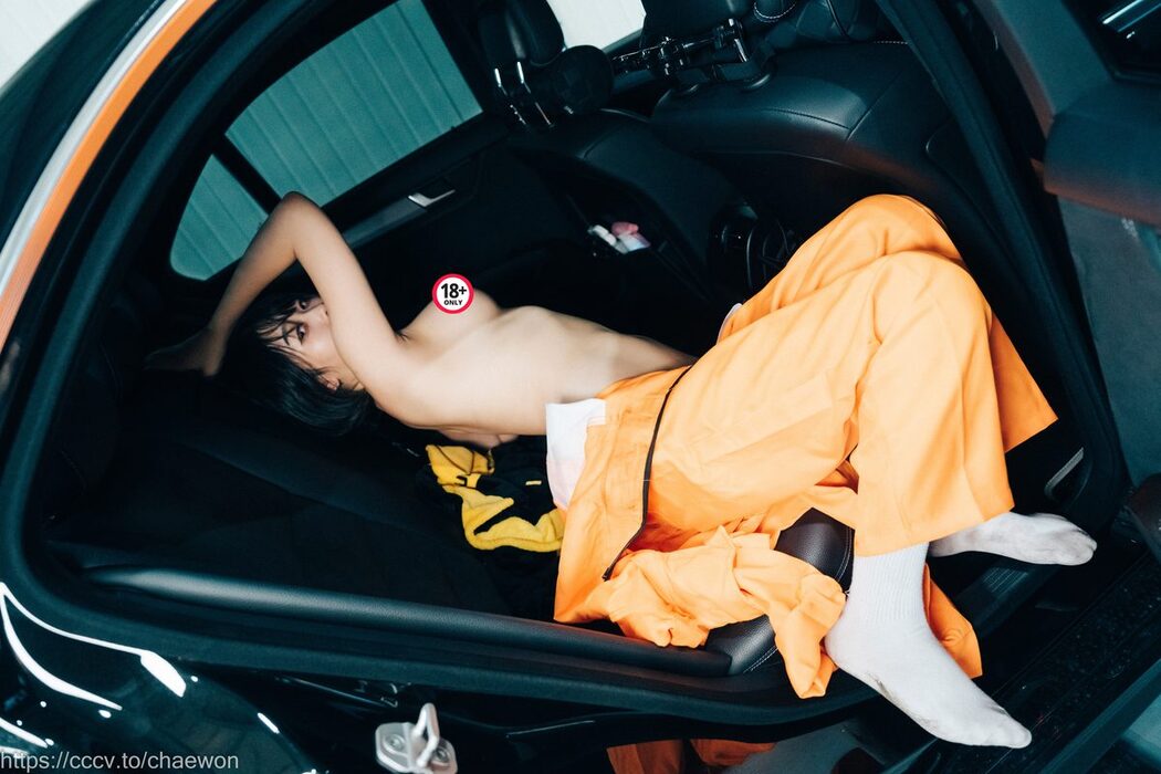 Loozy Zia 지아 – Garage Girl B