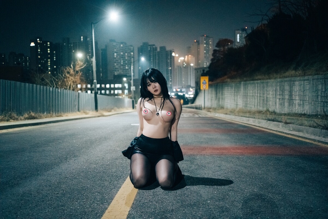 Loozy Zia 지아 – XXX At Night Road A