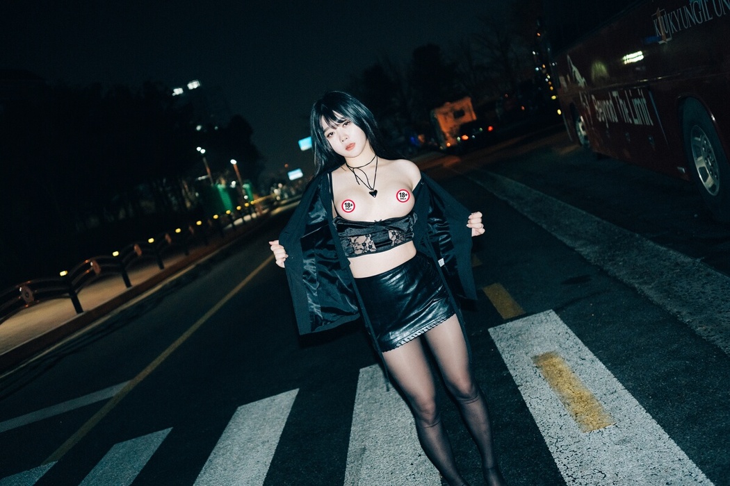 Loozy Zia 지아 – XXX At Night Road A