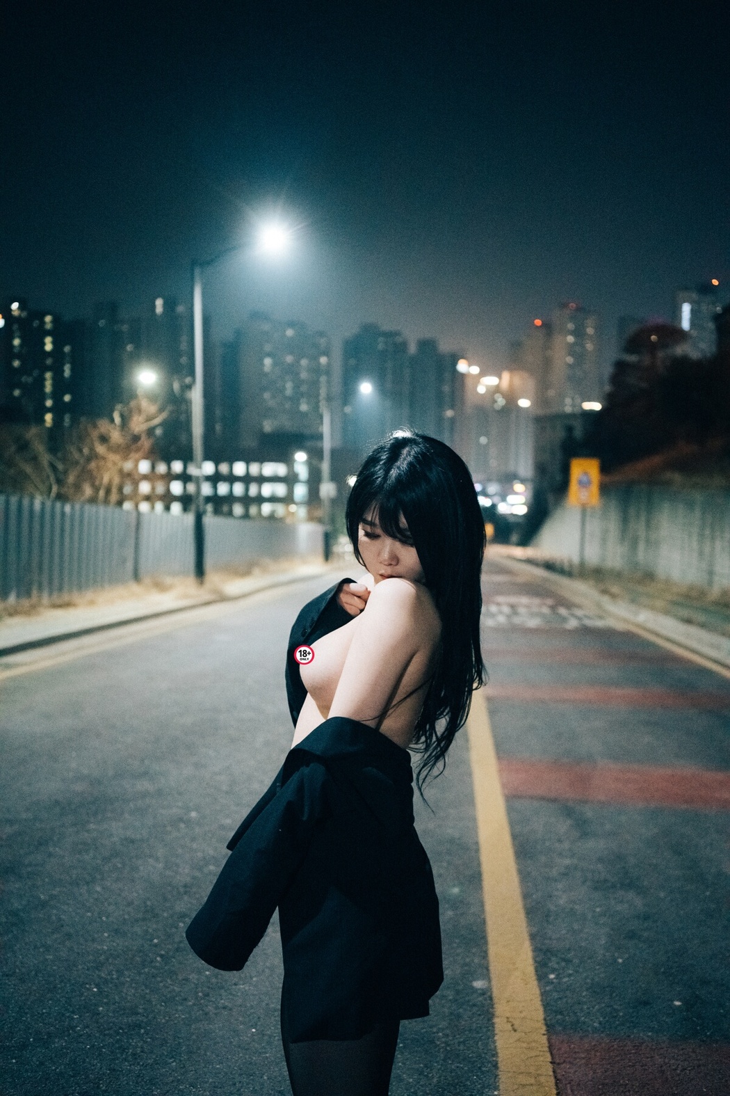 Loozy Zia 지아 – XXX At Night Road A