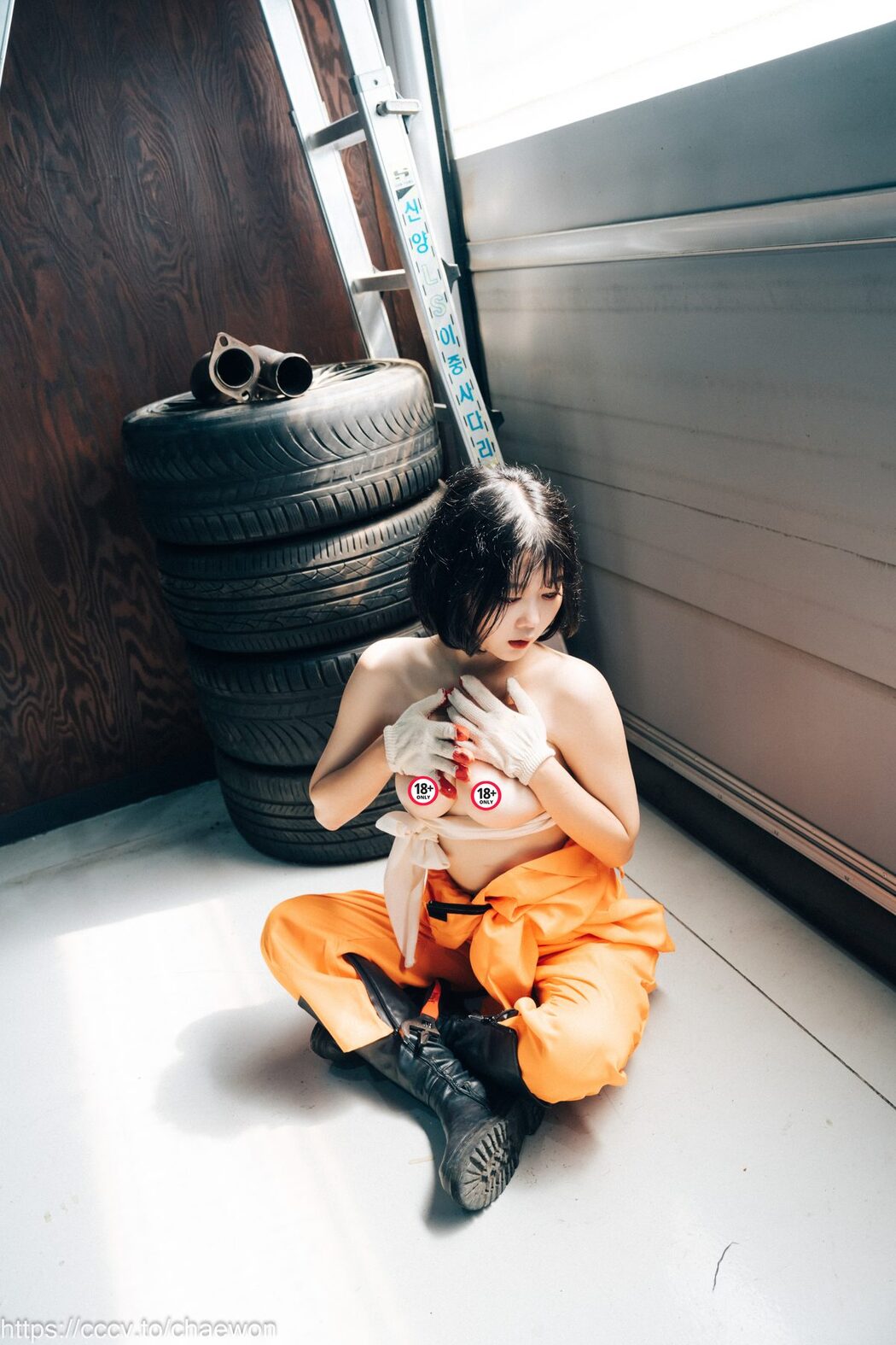 Loozy Zia 지아 – Garage Girl A