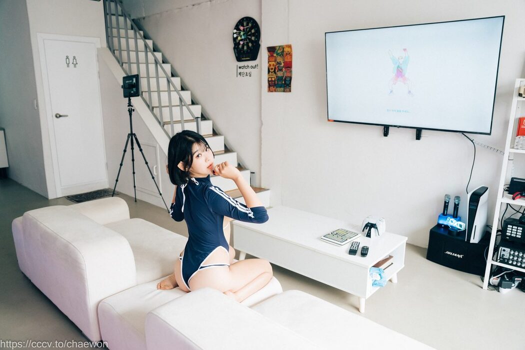 Loozy Zia 지아 – PC Room With SP B