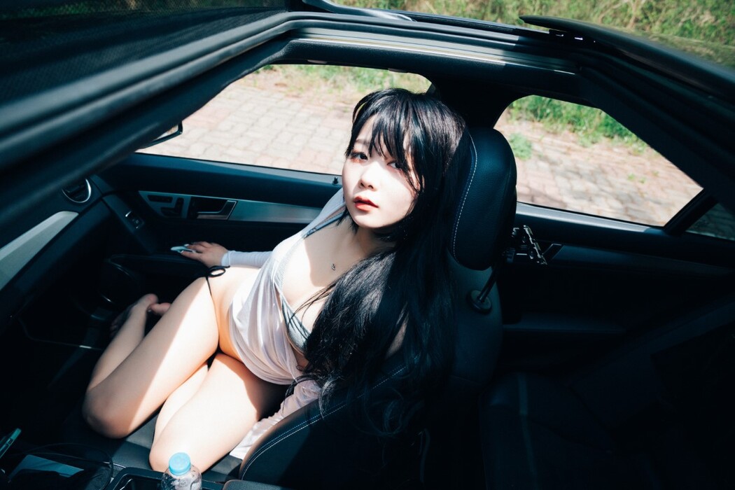 Loozy Zia 지아 – XXX Trip B