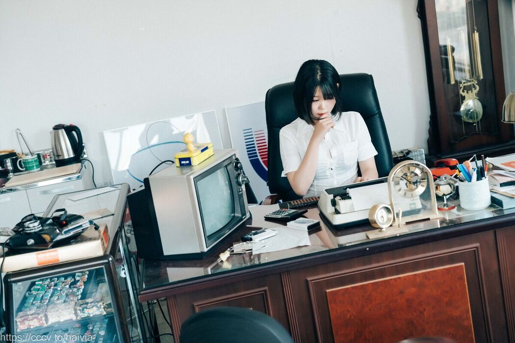 Loozy Zia 지아 – Female Employee Part1
