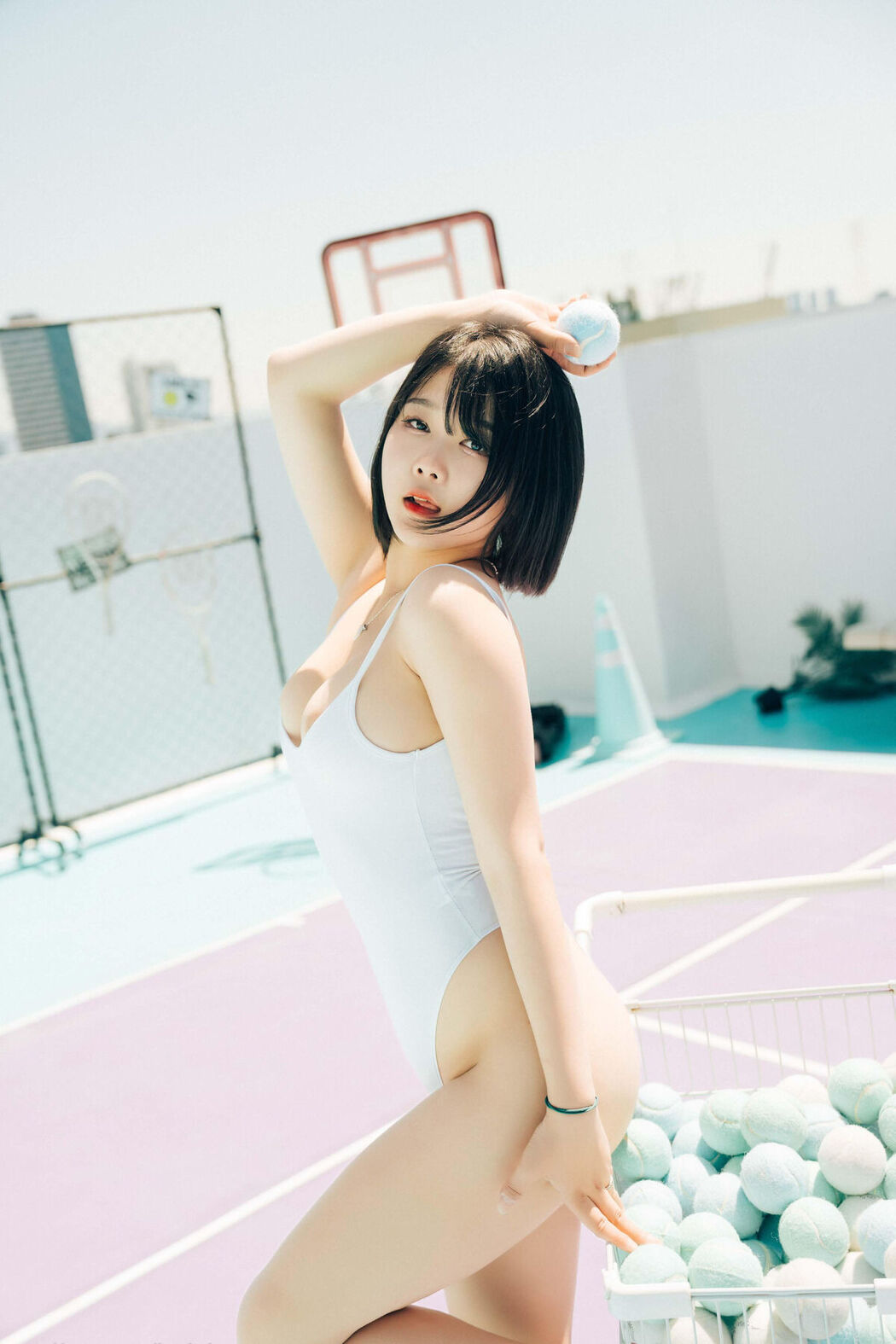 Loozy Zia 지아 – Racket Girl