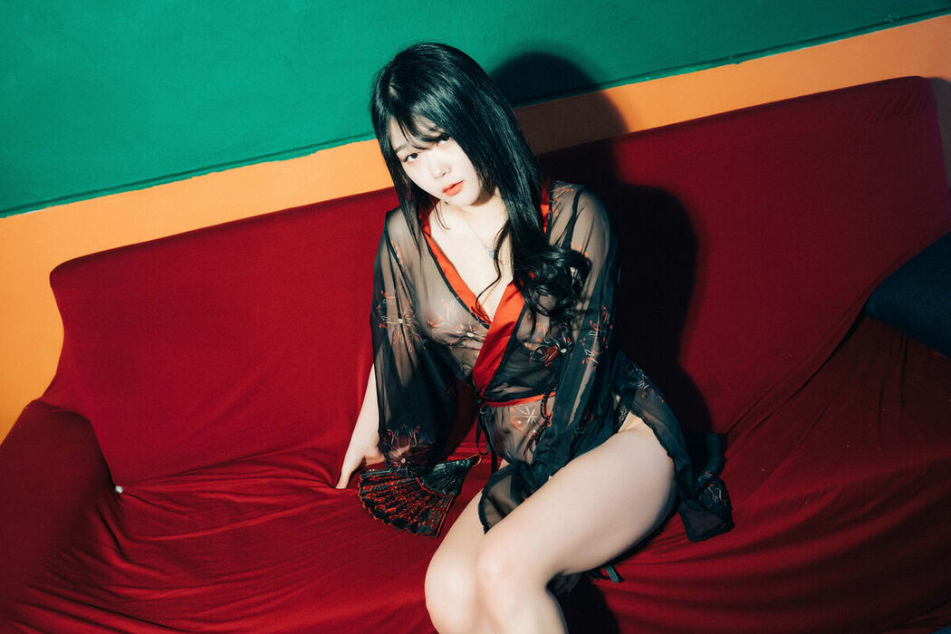 Loozy Zia 지아 – Kunoichi Part1