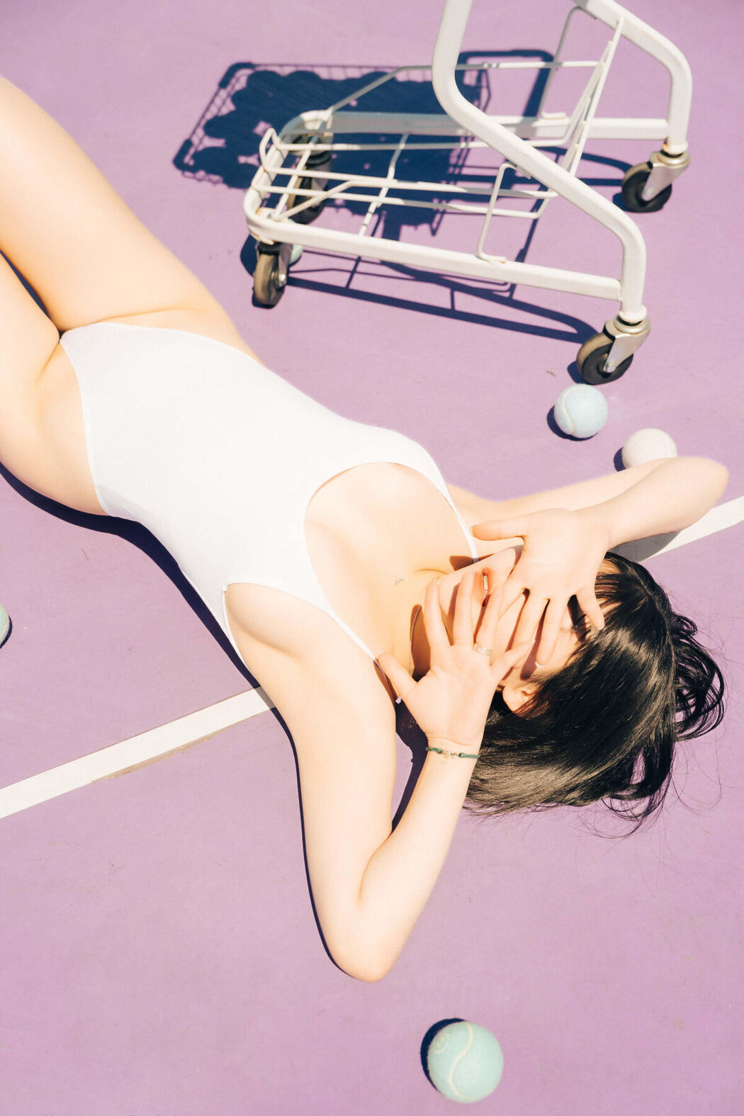 Loozy Zia 지아 – Racket Girl