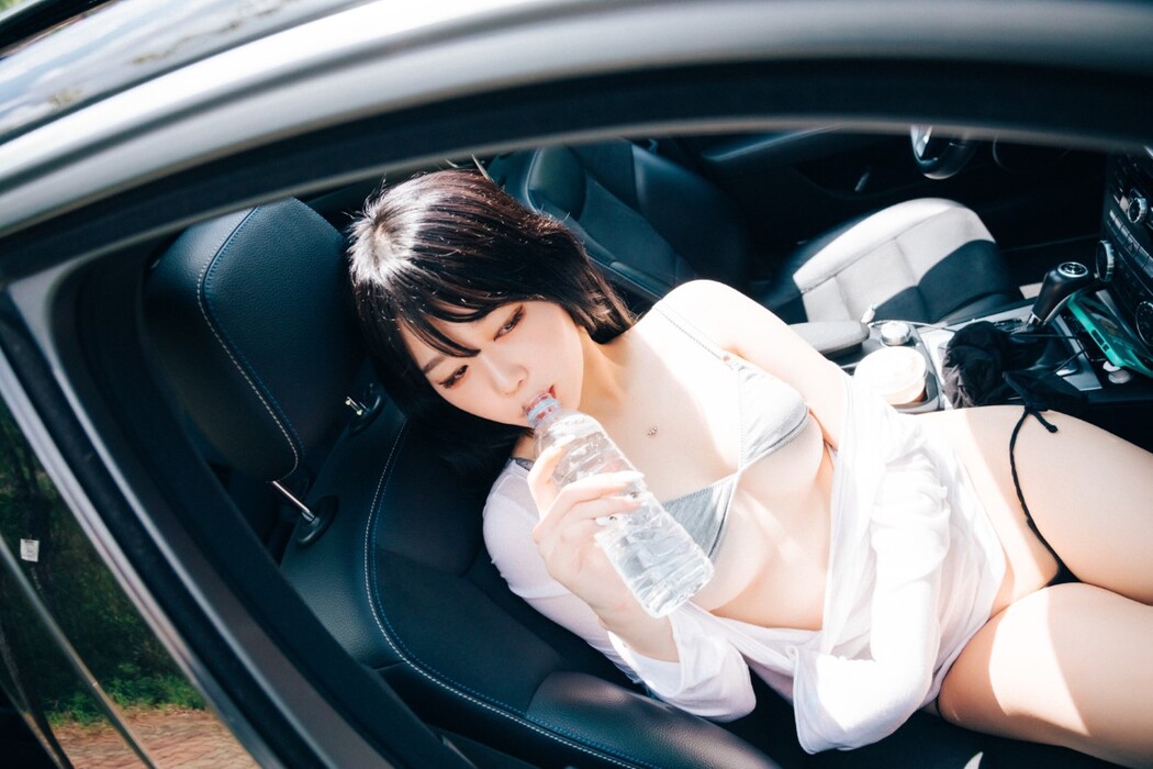 Loozy Zia 지아 – XXX Trip B