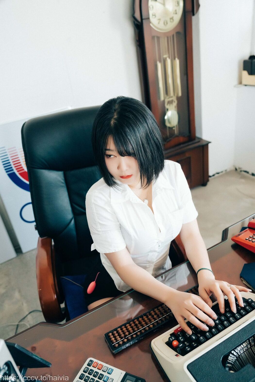 Loozy Zia 지아 – Female Employee Part1