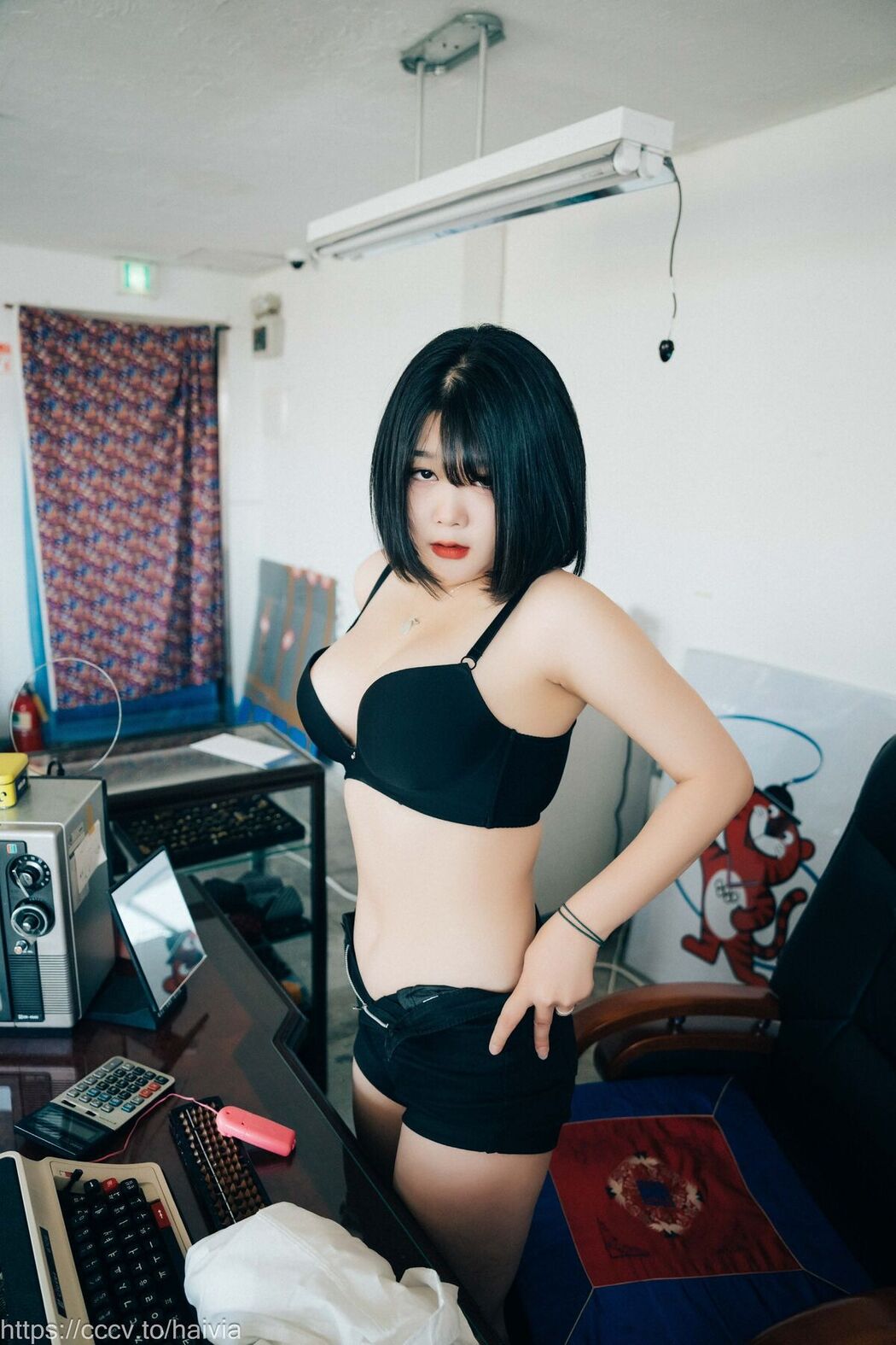 Loozy Zia 지아 – Female Employee Part1