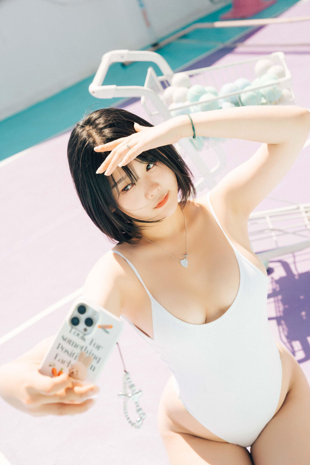 Loozy Zia 지아 – Racket Girl
