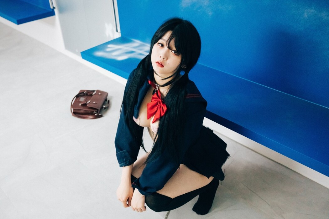 Loozy Zia 지아 Subway