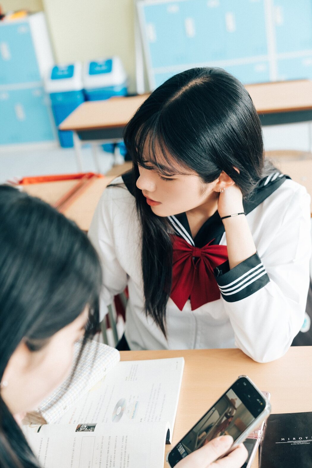 Loozy Zia 지아 x Sonson 손손 – Bitch Academy Hard B