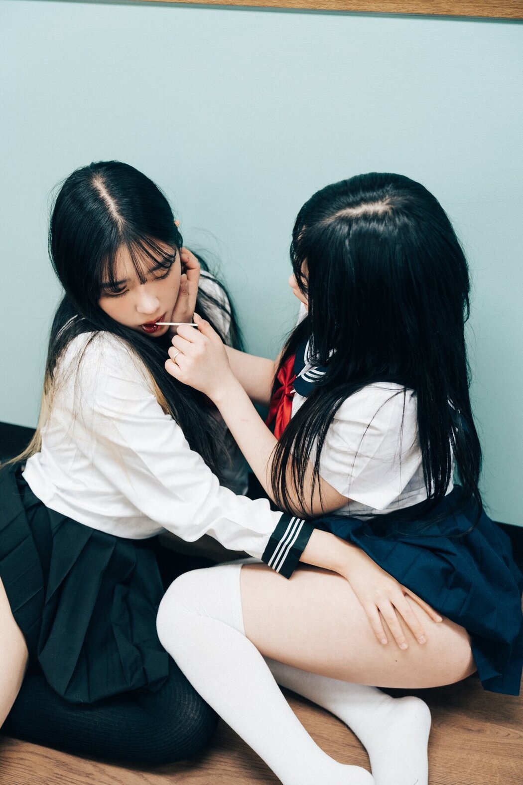 Loozy Zia 지아 x Sonson 손손 – Bitch Academy Hard B