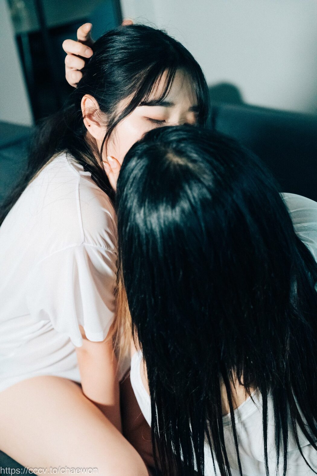 Loozy Zia 지아 x Sonson 손손 – Yuri Girls Love B