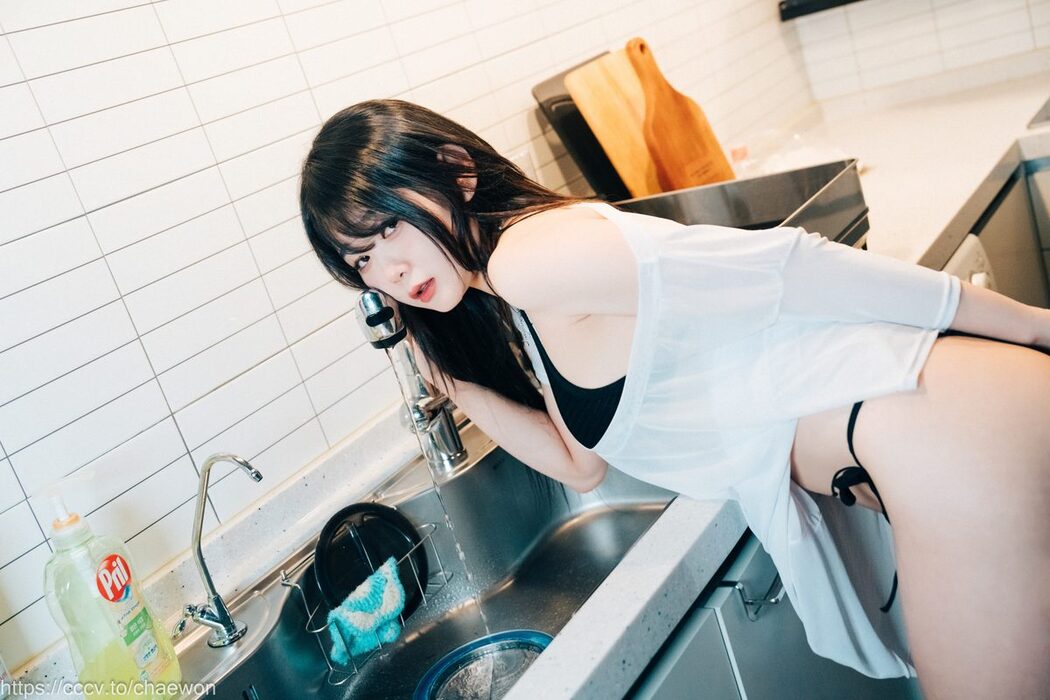 Loozy Zia 지아 x Sonson 손손 – Yuri Girls Love A