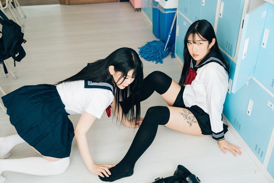 Loozy Zia 지아 x Sonson 손손 – Bitch Academy Hard B