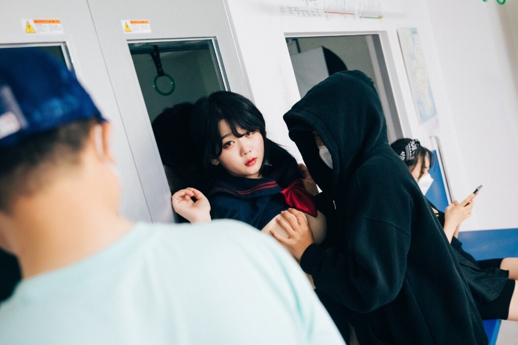 Loozy Zia 지아 Subway