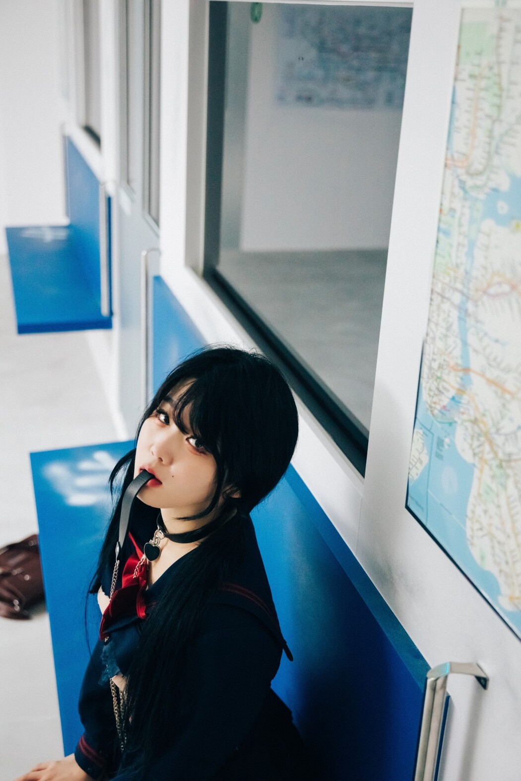 Loozy Zia 지아 Subway