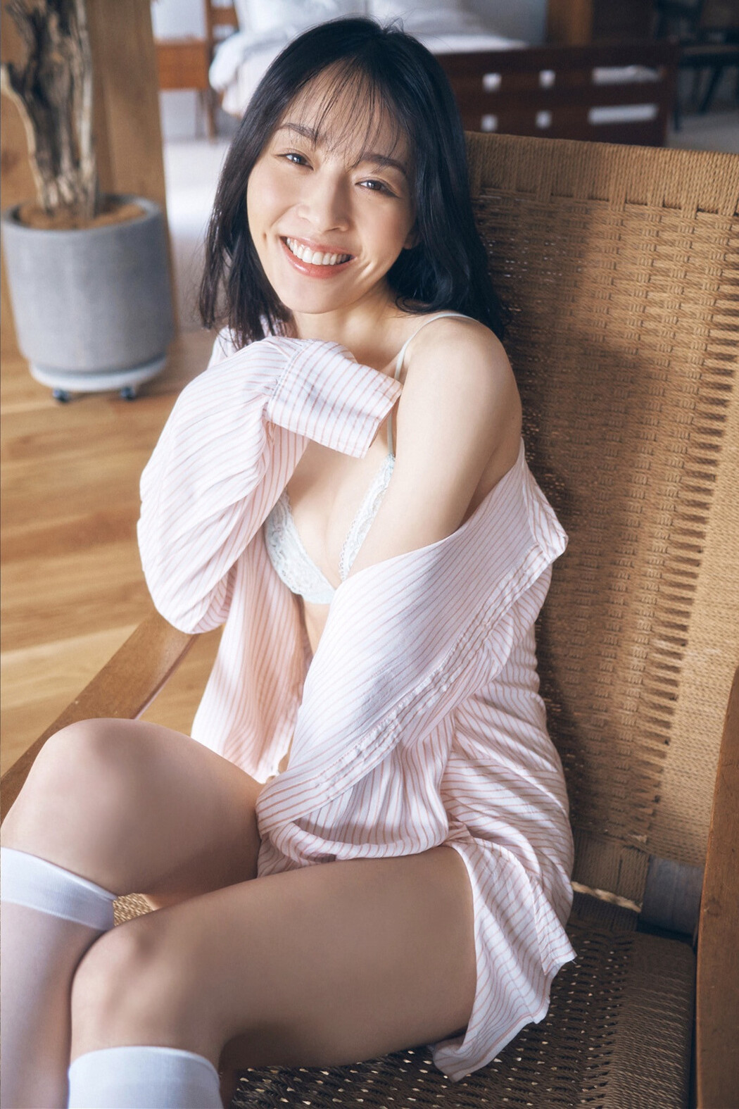 Misaki Jimbu 神部美咲, FLASHデジタル写真集 『ここだけの話 vol.1』 Set.01