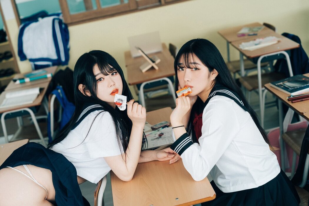 Loozy Zia 지아 x Sonson 손손 – Bitch Academy Hard B