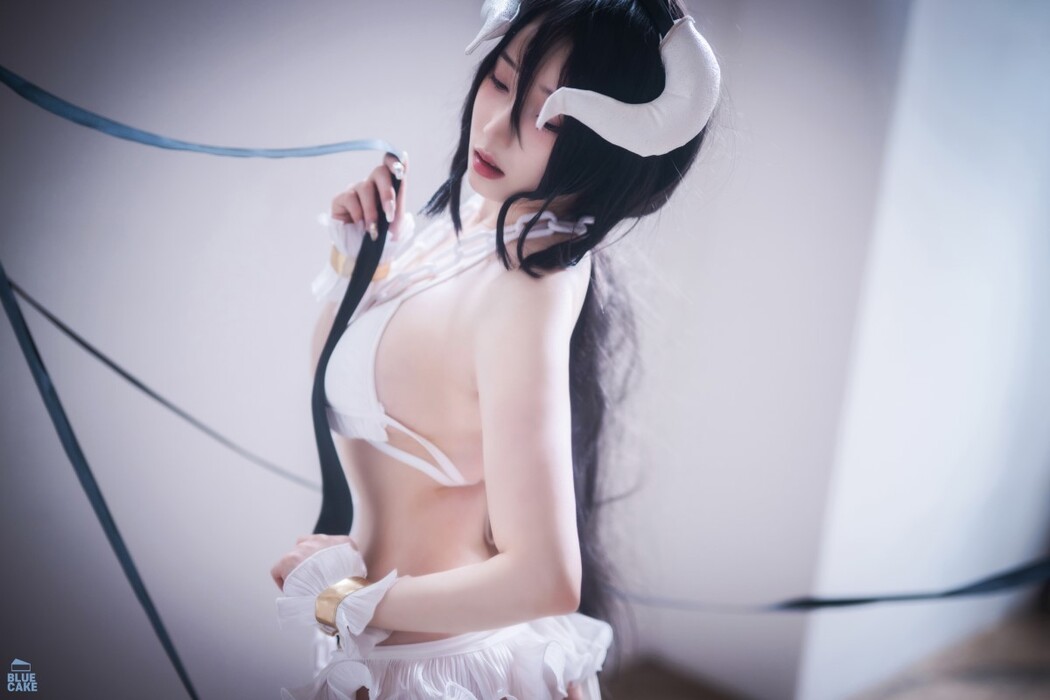 BlueCake Bambi (밤비) – Albedo Part 1