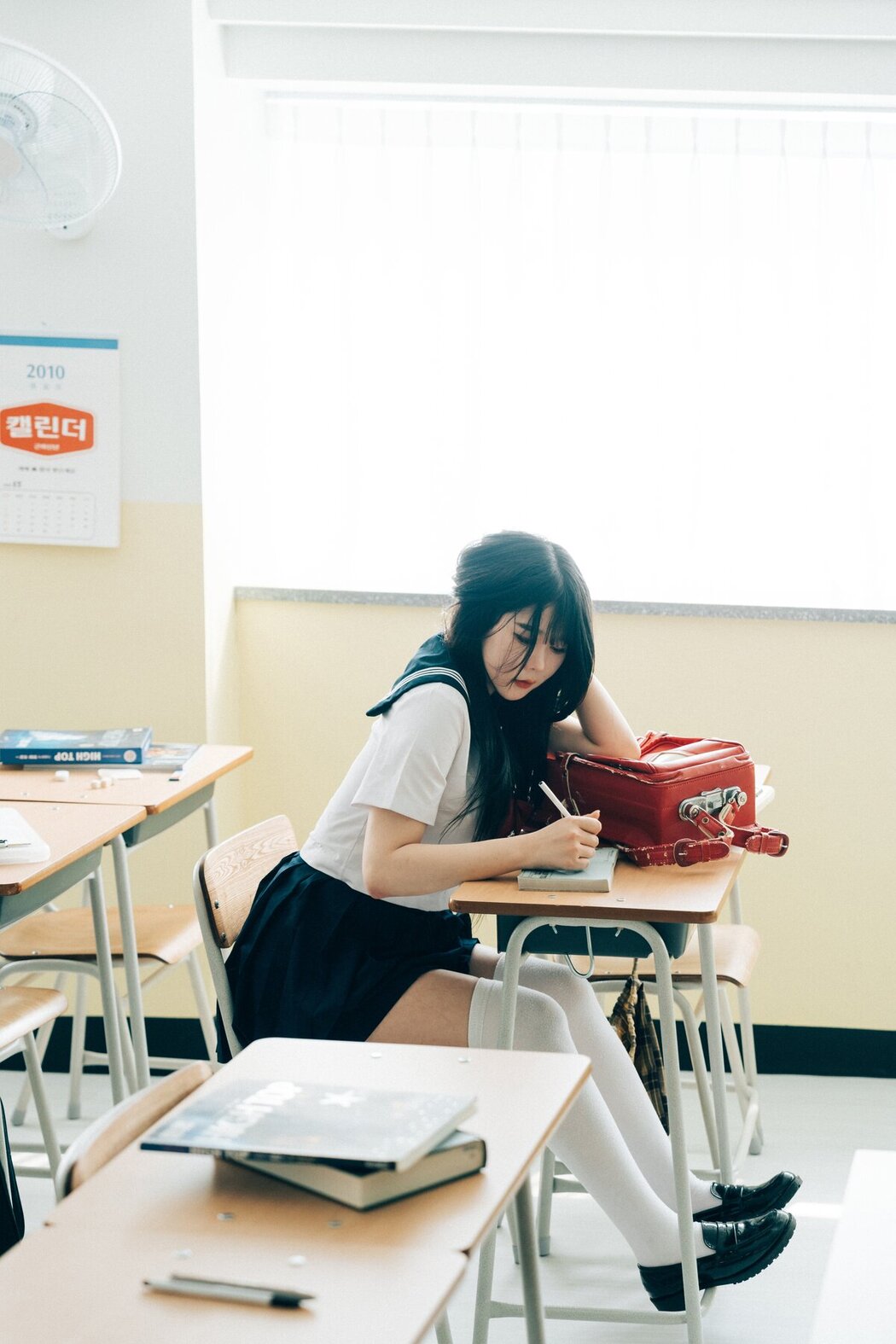 Loozy Zia 지아 x Sonson 손손 – Bitch Academy Hard A