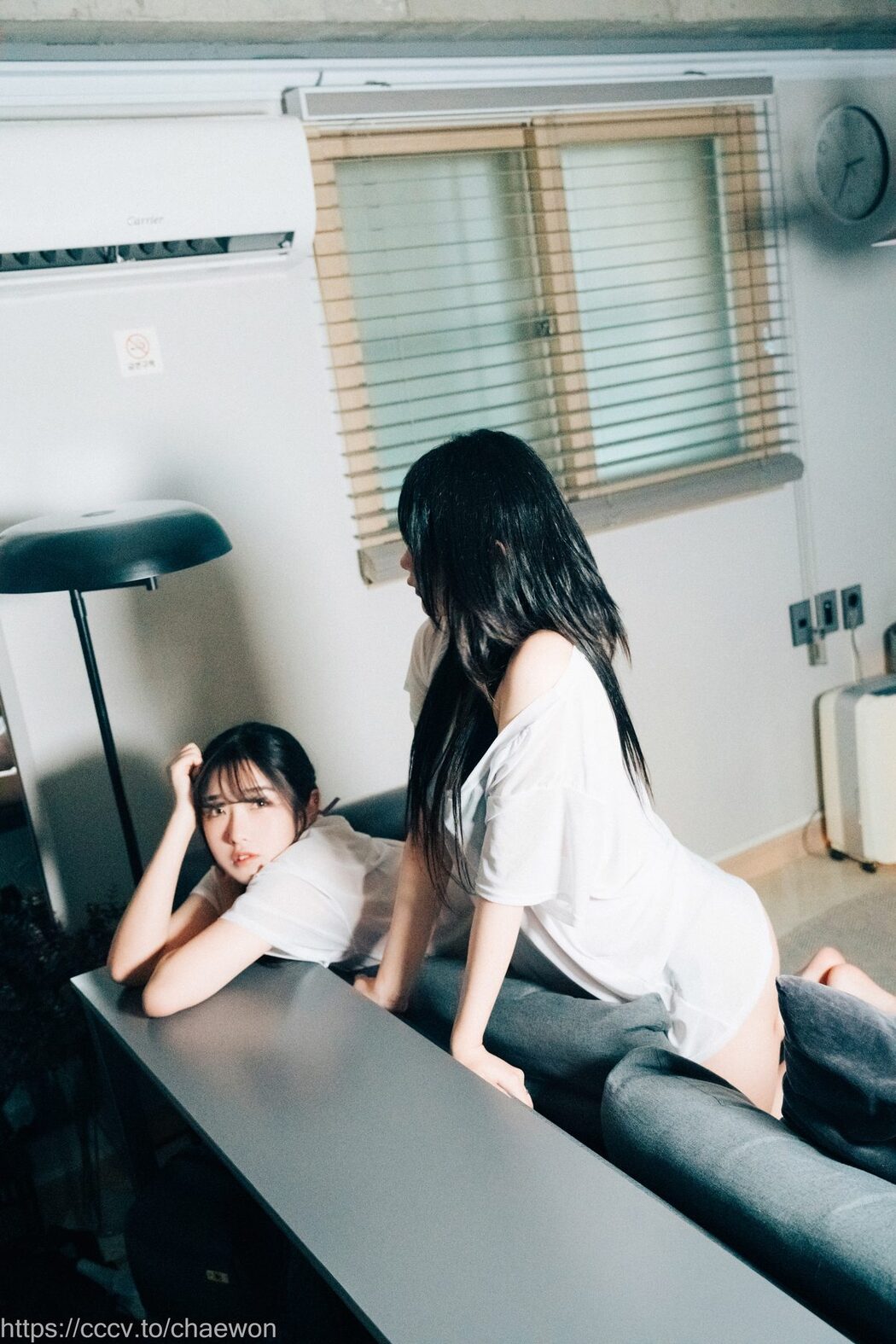 Loozy Zia 지아 x Sonson 손손 – Yuri Girls Love A